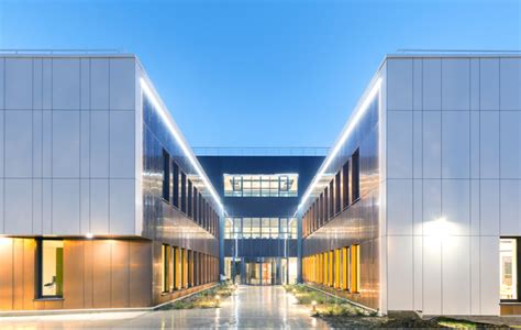 entertinment center|Iba pa.